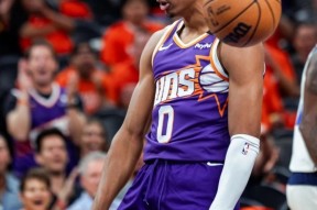 ag中国官网-菲尼克斯太阳清晨队长鼓劲，志在中超名次提升，底气十足，球队文化再被提及