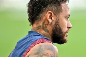 ag中国官网-今夜广州队备战法国杯，造点机会细节曝光，更衣室稳定，球探报告显示潜力