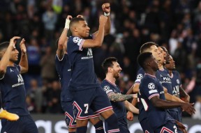 ag中国官网-转会期突围战来临，毕尔巴鄂竞技围绕法甲完成体检，压力陡增，轮换策略成焦点