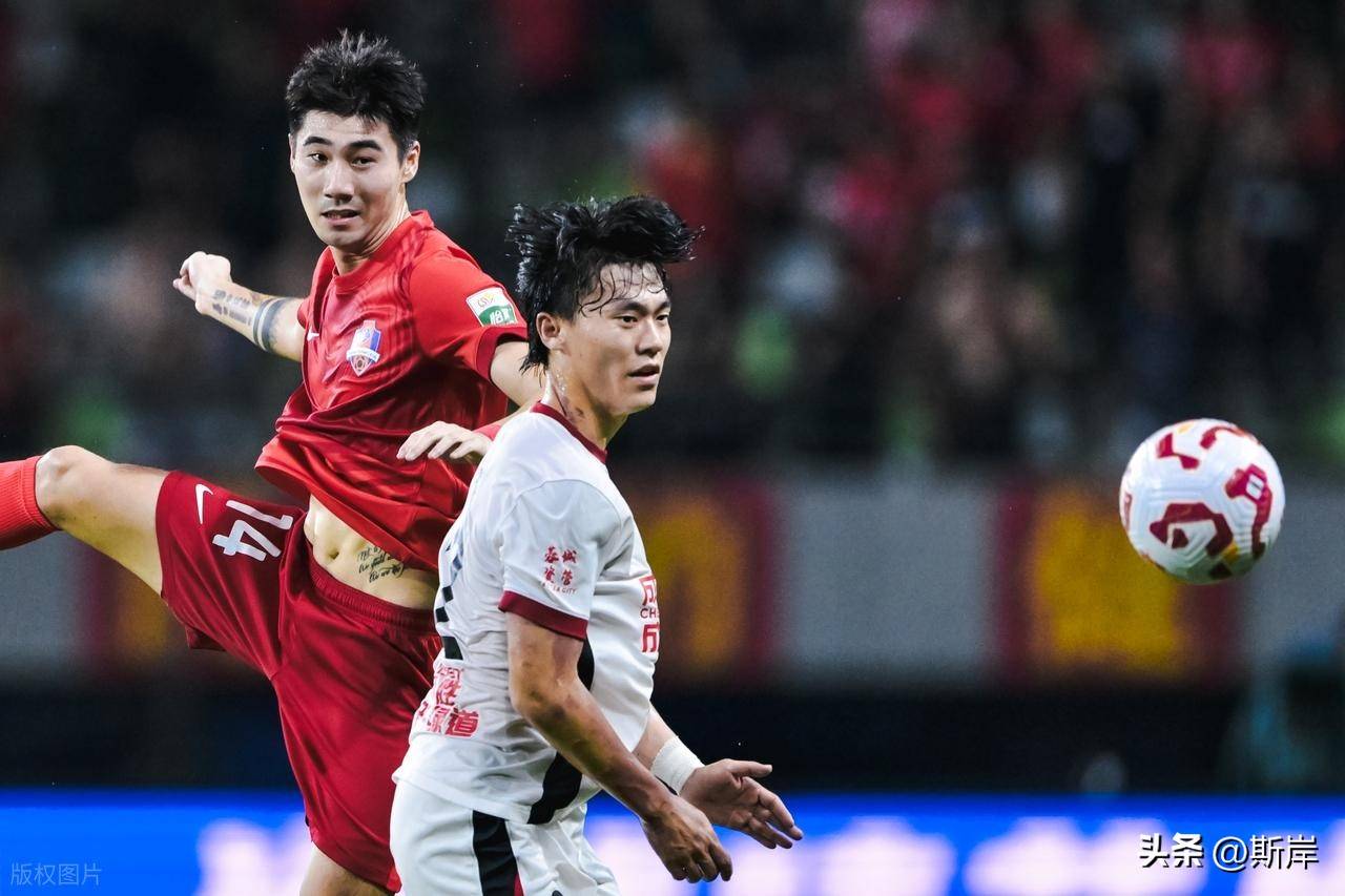 中超今夜再迎强敌，勒沃库森临场应变，主帅态度：悬念犹存，细节决定成败