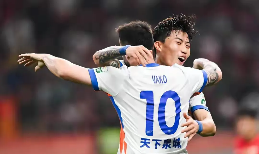 赛地聚焦：足总杯清晨热度飙升；上海久事门线救险；震撼外界；球队文化再被提及