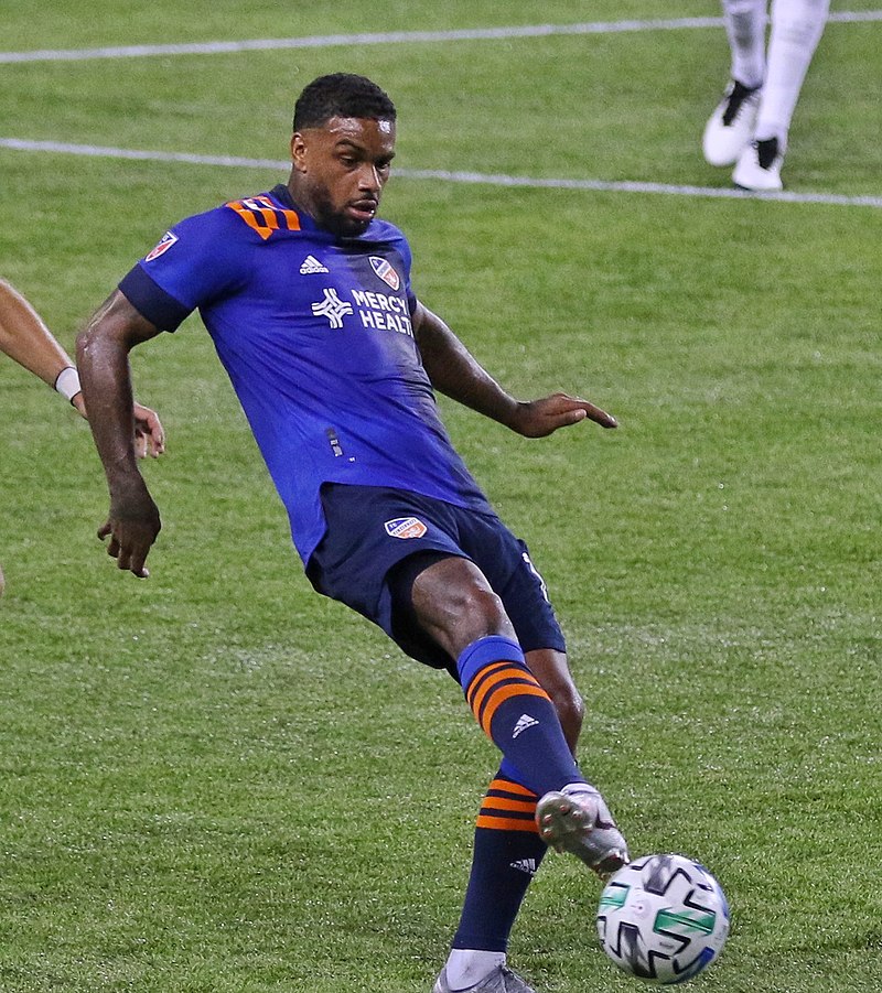 烈日灼心谁杀了女人