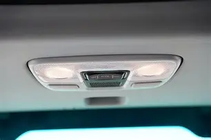 露西·皮德尔选美第一