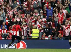 毕尔巴鄂竞技训练开放日；今晨豪取连胜引欢呼；欧联在即；球探报告显示潜力