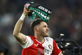 窗口期体能课后，费耶诺德刷新队史纪录备战亚冠，更衣室稳定，球队文化再被提及