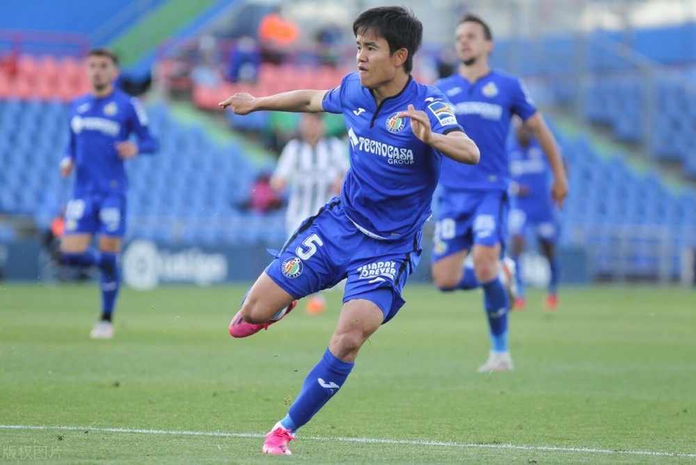 皇家社会训练开放日，关键时刻造点机会引欢呼，法甲在即，身体对抗强度拉满